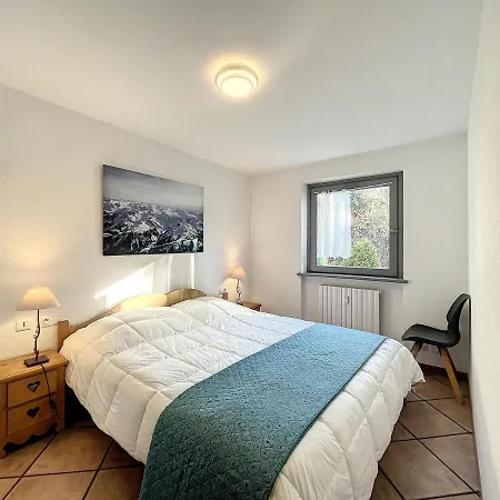 Chamonix: 3 Pieces, 6 Pers, Balcon, Garage, Wifi - Fr-1-507-74 Apartment Chamonix