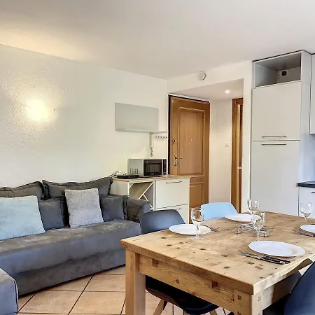 Chamonix: 3 Pieces, 6 Pers, Balcon, Garage, Wifi - Fr-1-507-74 Apartment
