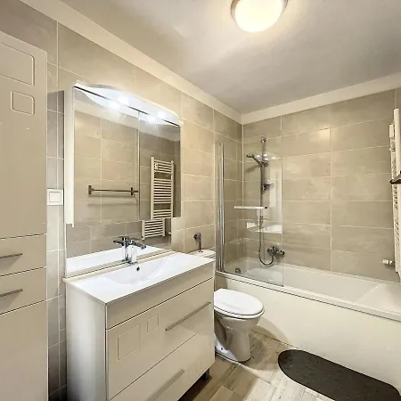 Au Centre De - 6 Pers, Parking, Confort 3 Etoiles - Fr-1-507-74 *